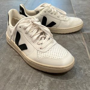 Veja Campo Leather Sneakers Size 37